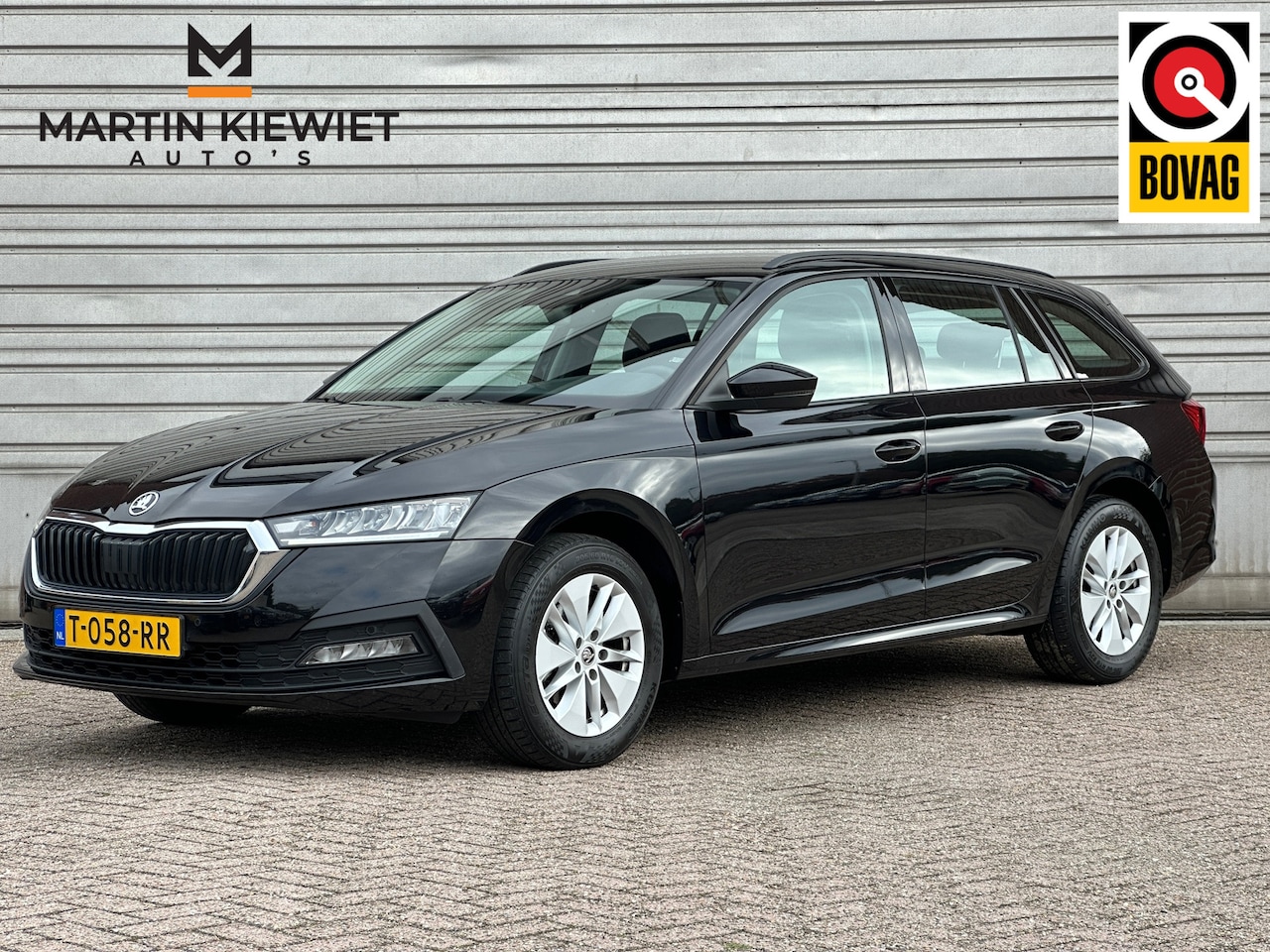 Skoda Octavia Combi - 1.0 e-TSI Business Edition|Automaat|PDC V+A|LED|Climate control - AutoWereld.nl