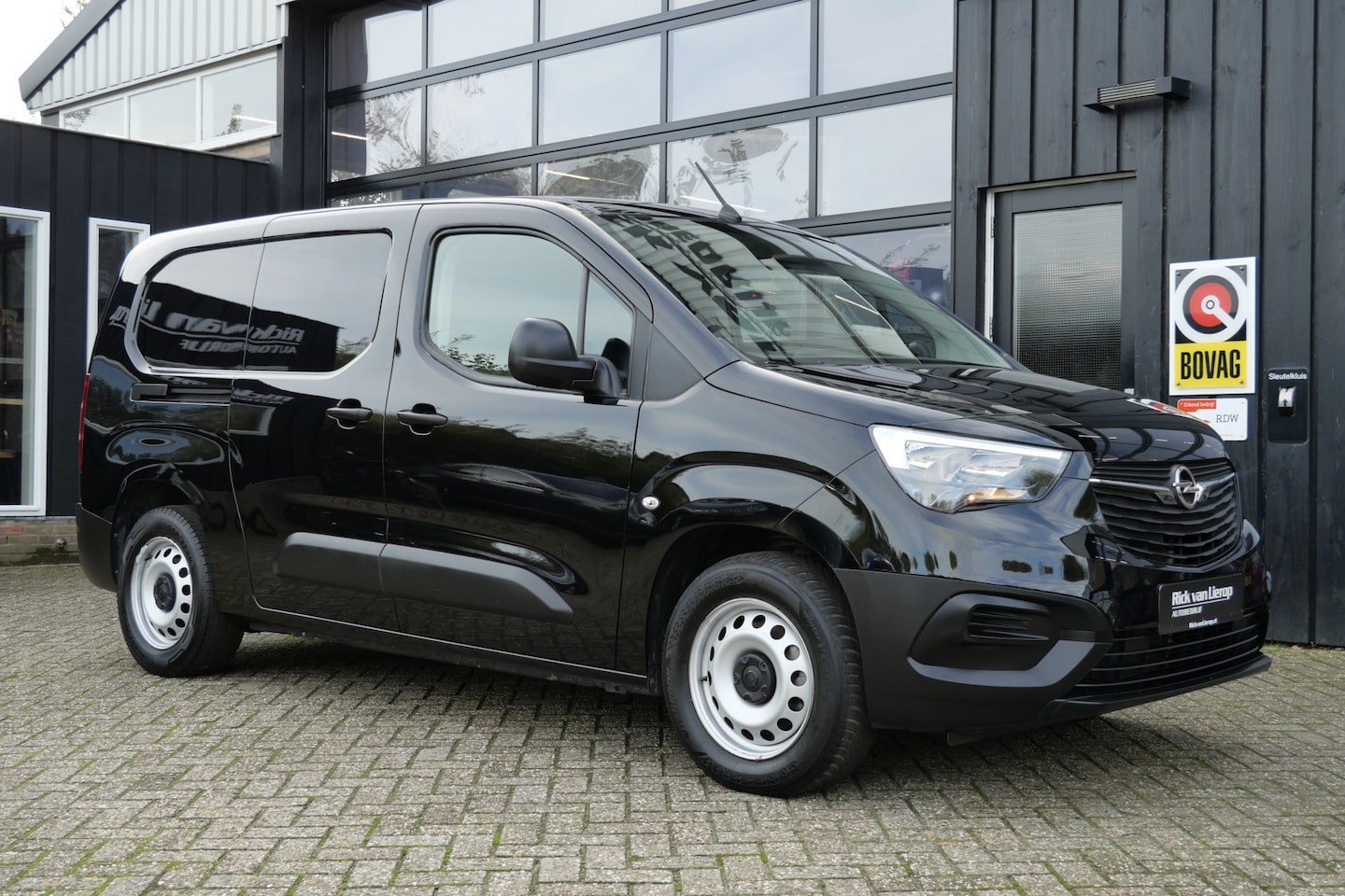 Opel Combo-e - L2H1 Edition 50 kWh | Airco | Trekhaak | Cruise | Camera | SOH 89% - AutoWereld.nl
