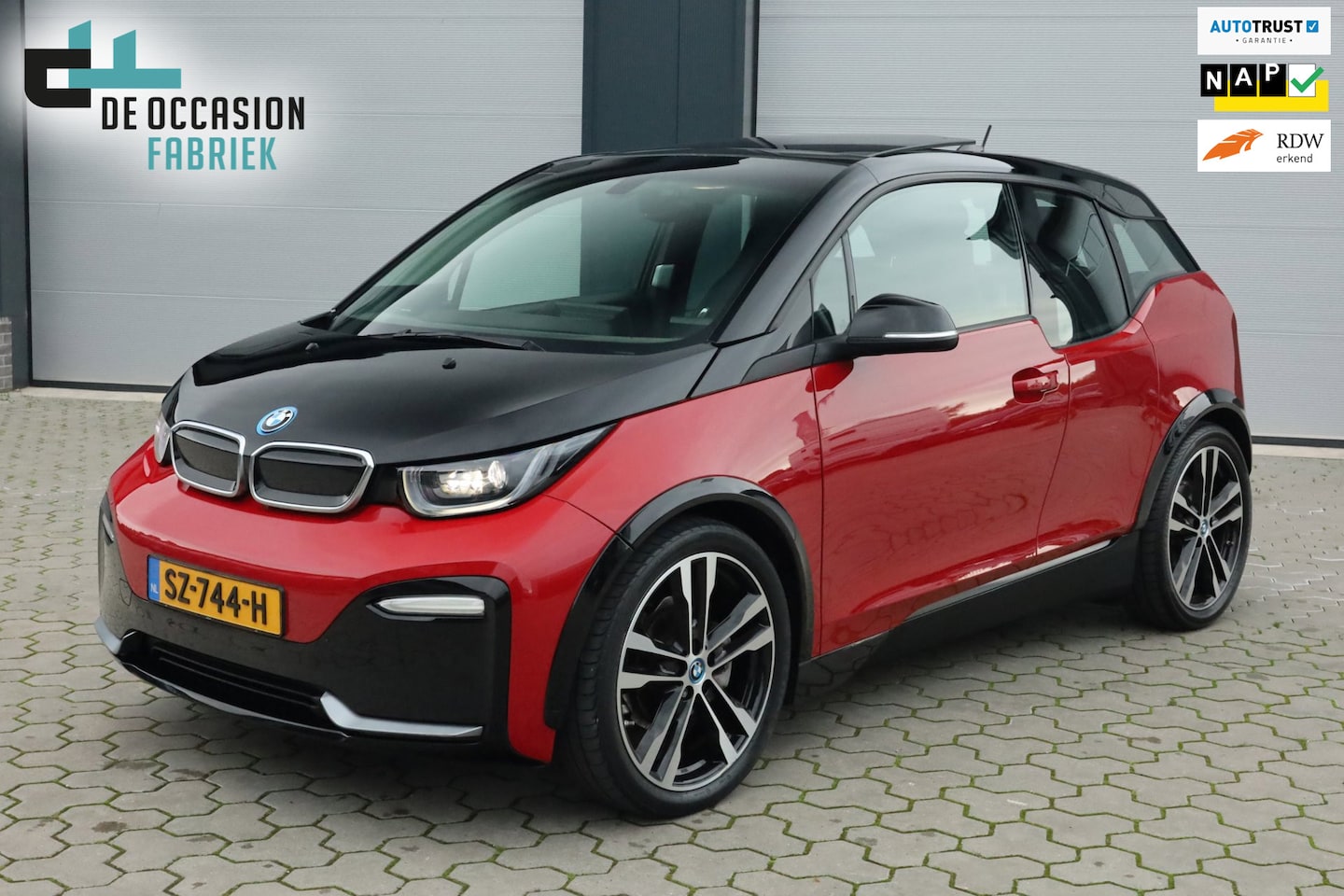 BMW i3 - S iPerformance 94Ah 33 kWh Pano Keyless Warmtepomp Carplay Harman/Kardon - AutoWereld.nl