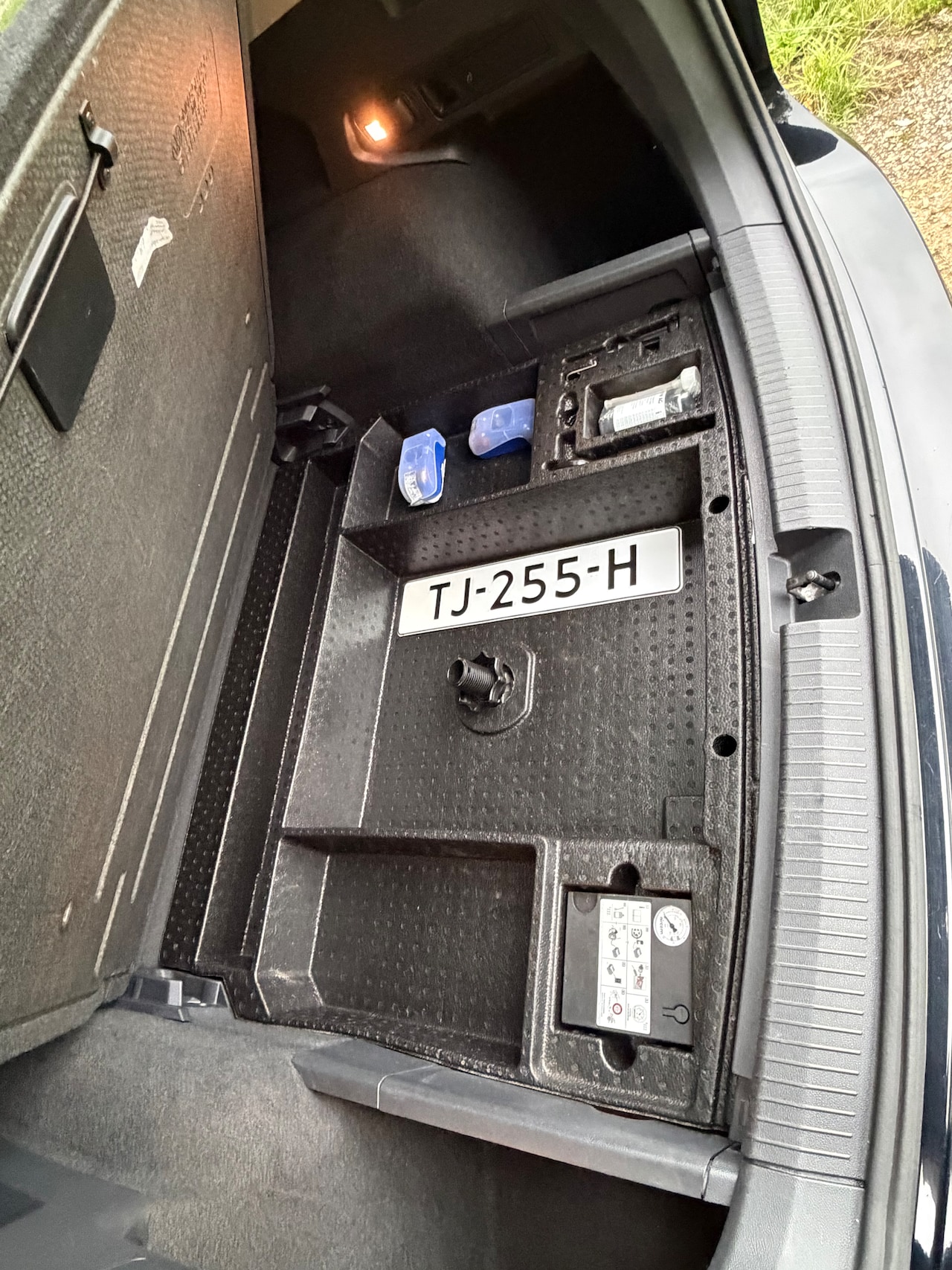 Volkswagen Tiguan Allspace - 1.4 TSI Comfortline Business Massage stoelen, trekhaak , schuif kantel dak