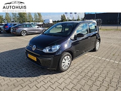 Volkswagen Up! - 1.0 MPI 60pk Move Up Airco DAB All Season banden