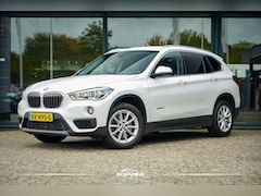BMW X1 - sDrive20i Centennial Executive / Aut / Trekhaak / Leder