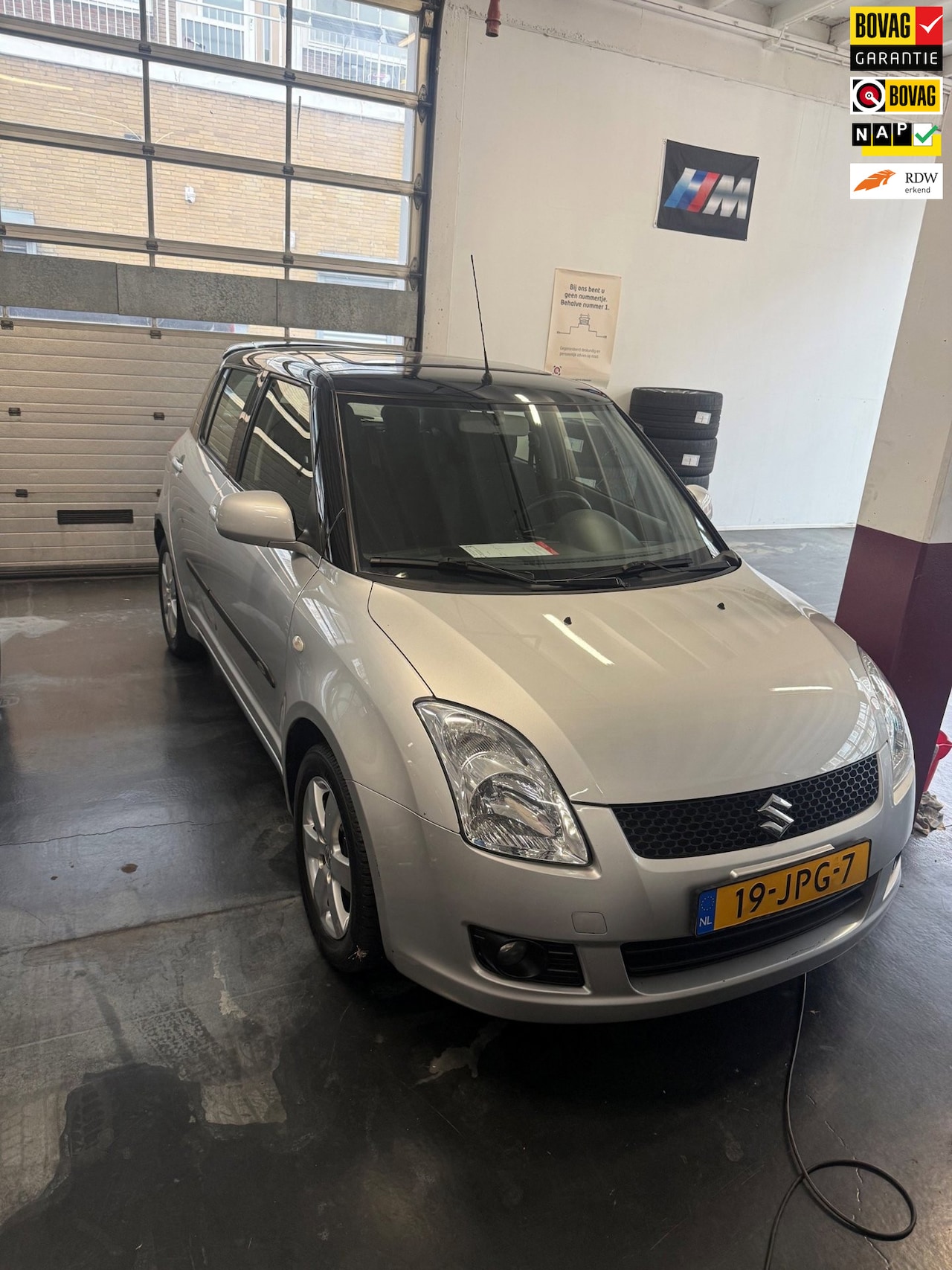 Suzuki Swift - 1.3 Exclusive 1.3 Exclusive , Electr. bedienbare open dak, Electr. ramen en spiegels, Radio-CD MP3 , Lic - AutoWereld.nl