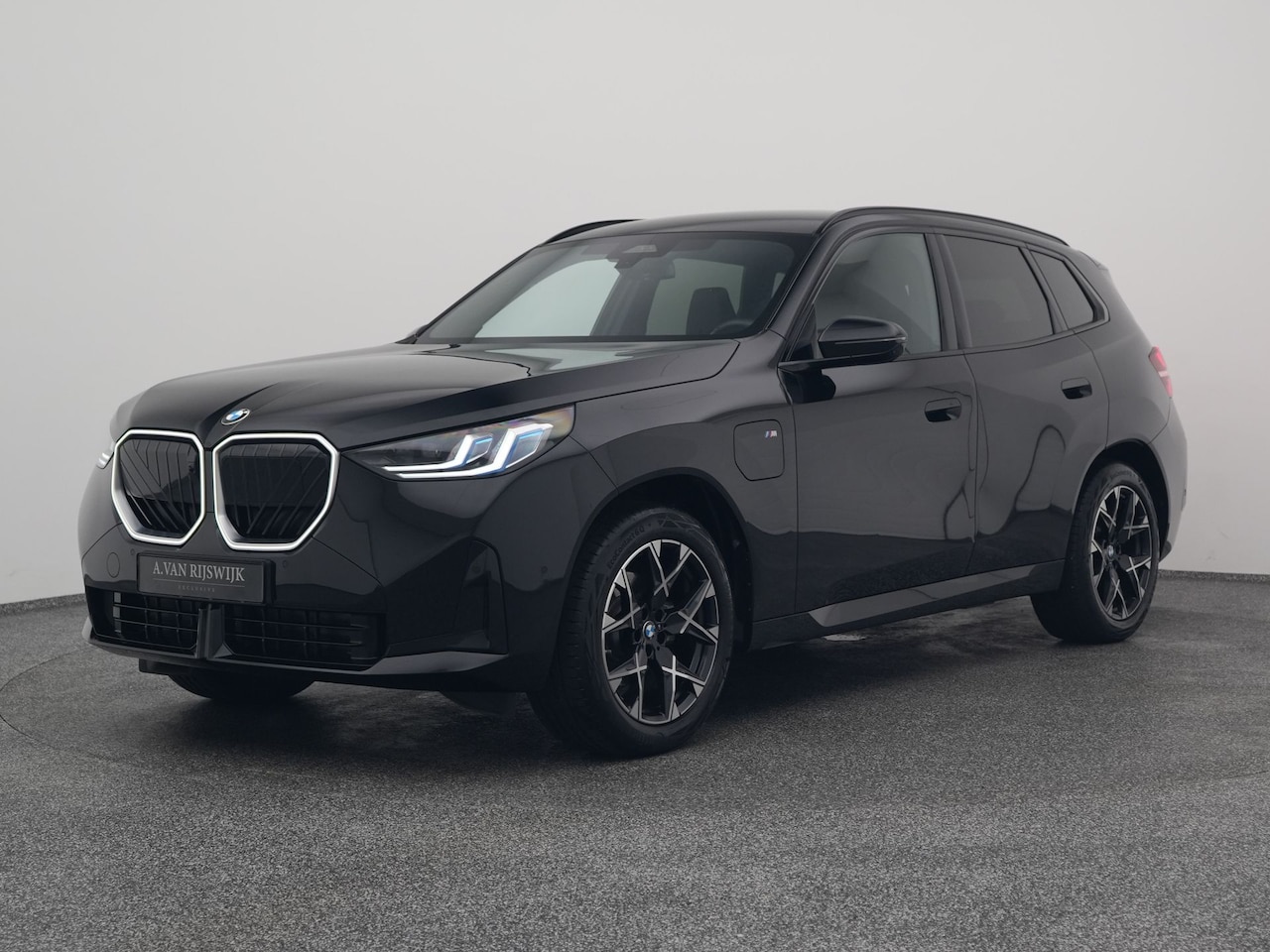 BMW X3 - 30e xDrive M-Sport | PANO | 360° | H&K | HUD | STOELVERW. | TREKHAAK - AutoWereld.nl