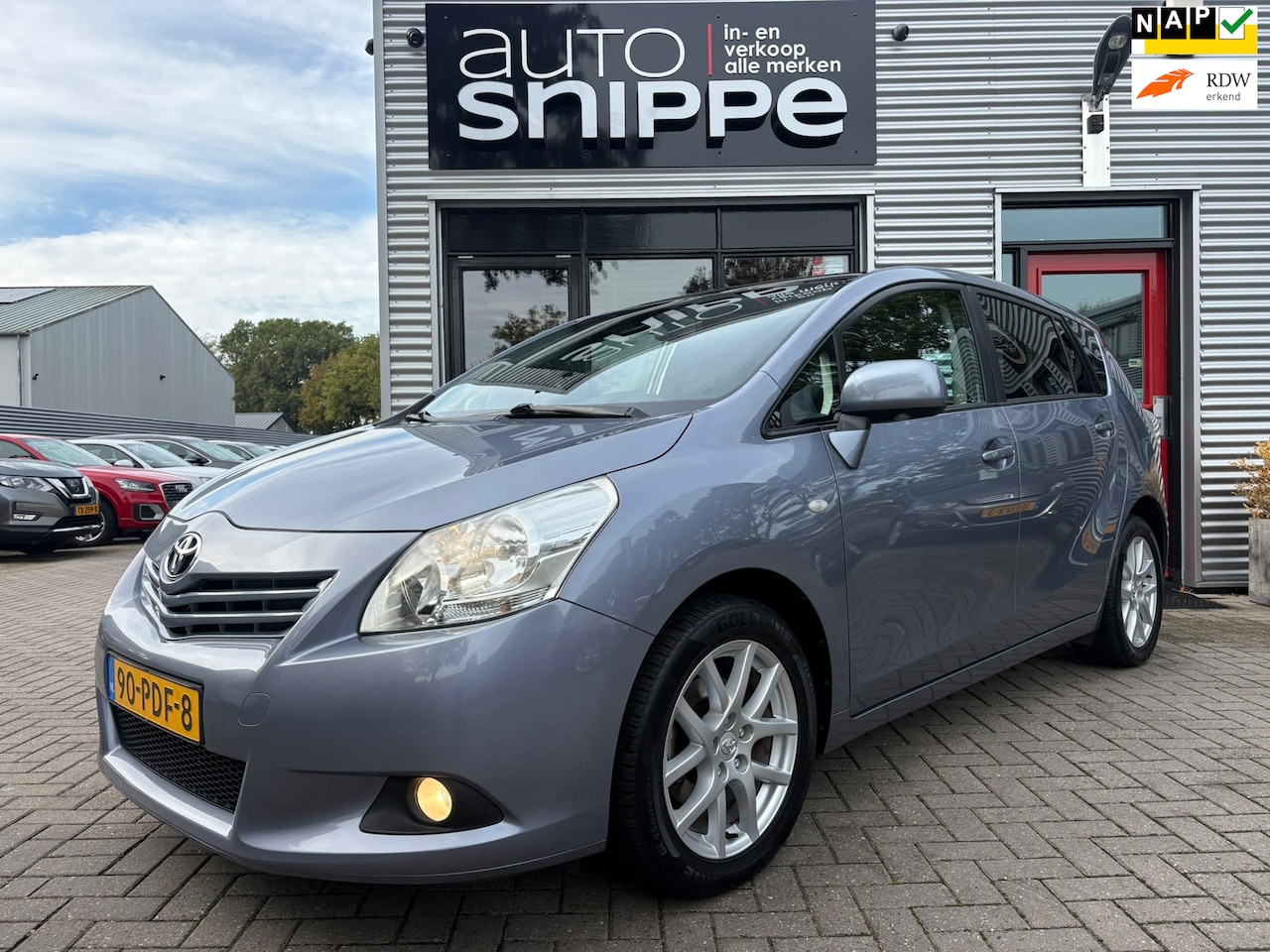 Toyota Verso - 1.8 VVT-i Business 7p. -7 PERSOONS-PANORAMADAK-CLIMA-STOELVERWARMING-CRUISE-CAMERA-ORIGINE - AutoWereld.nl