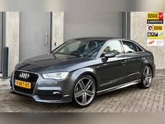 Audi A3 Limousine - 1.4 TFSI CoD S Line 3X Grijs AUT|1E EIG