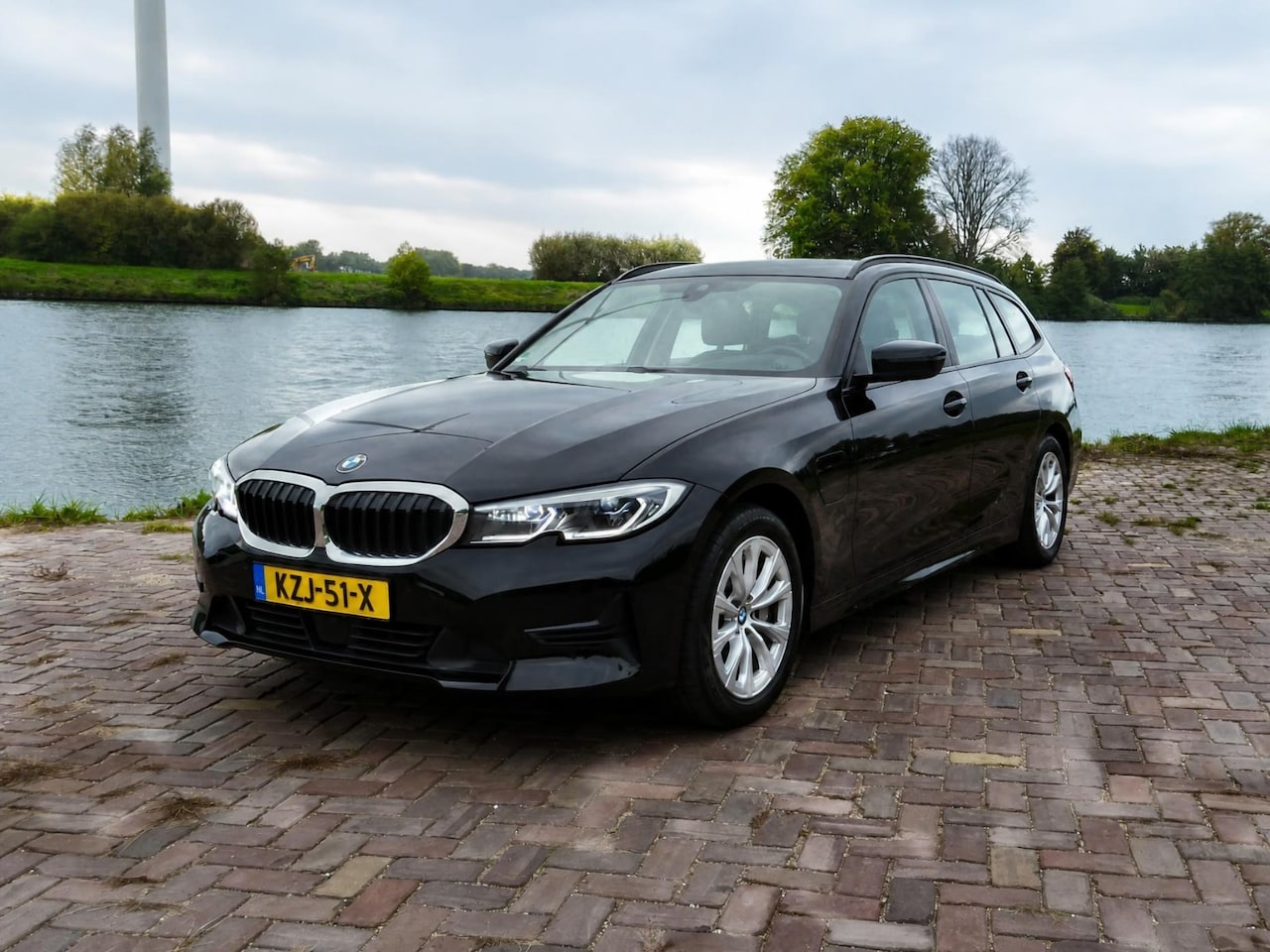 BMW 3-serie Touring - 330e Advantage, o.a. Laser light koplampen, Head up display - AutoWereld.nl