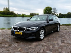 BMW 3-serie Touring - 330e Advantage, o.a. Laser light koplampen, Head up display
