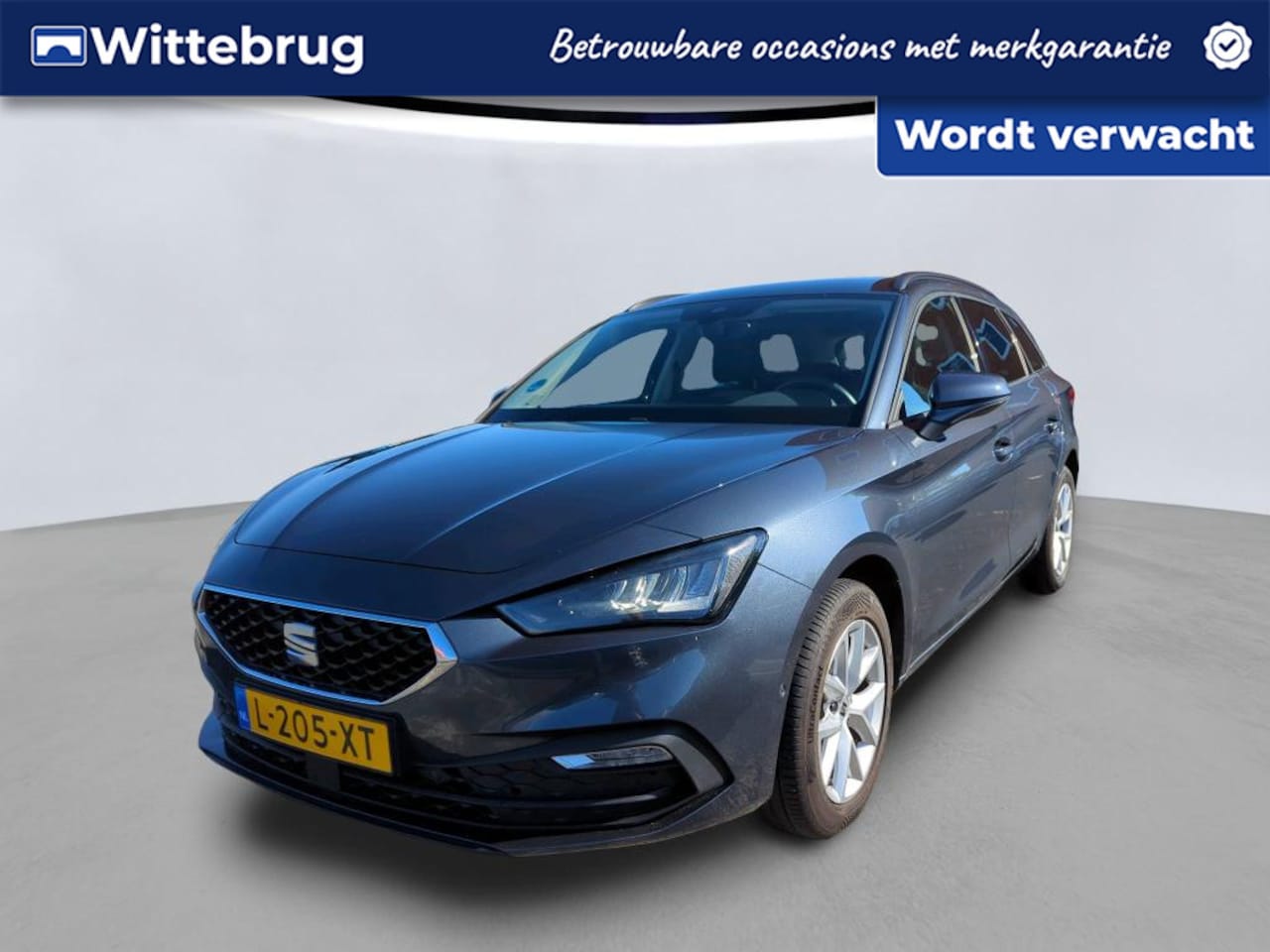 SEAT Leon Sportstourer - 1.5 TSI 130pk Style Business Intense Full LED / Adaptive cruise control / Achteruitrijcame - AutoWereld.nl