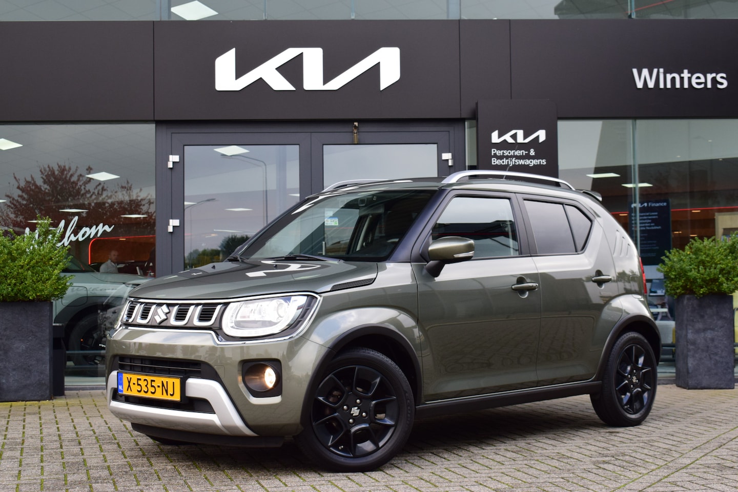 Suzuki Ignis - 1.2 Smart Hybrid Style | Trekhaak | Stoelverwarming | Navigatie | Camera | Climate + Cruis - AutoWereld.nl