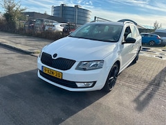 Skoda Octavia Combi - 1.6 TDI NAVI/CLIMA/PDC