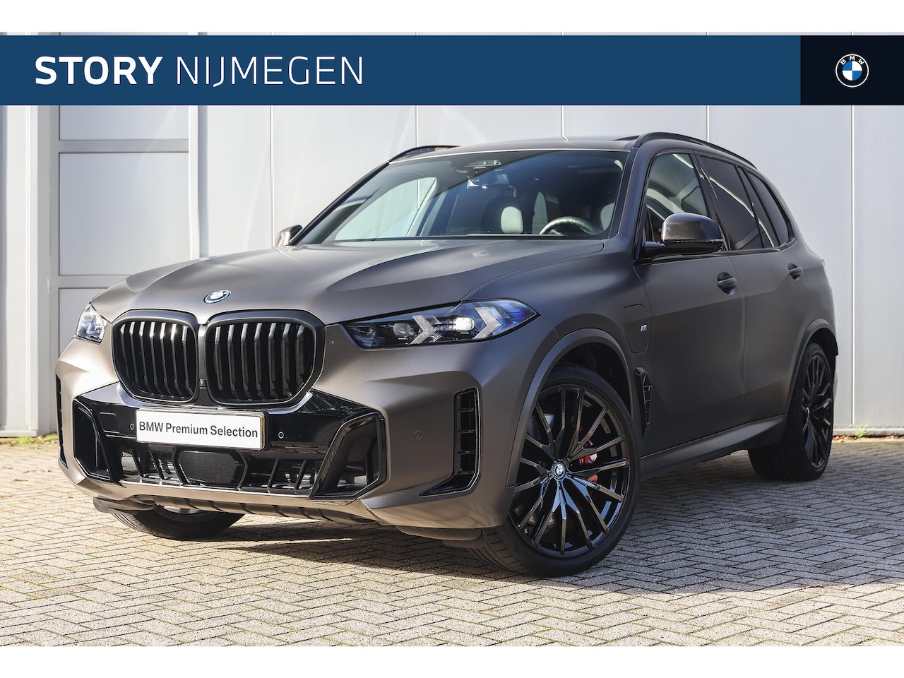BMW X5 - xDrive50e M Sport Automaat / Panoramadak / Parking Assistant Professional / Comfortstoelen - AutoWereld.nl