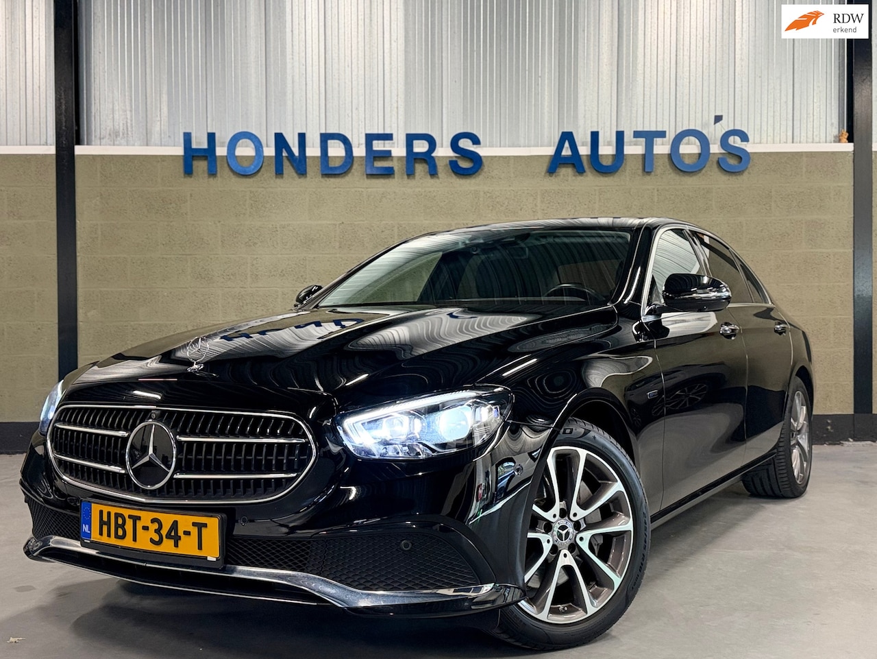 Mercedes-Benz E-klasse - 300 e AMG Line | TREKHAAK AFN | 360 CAMERA | MULTIBEAM LED | DODEHOEK |KEY-LESS | LEDER | - AutoWereld.nl