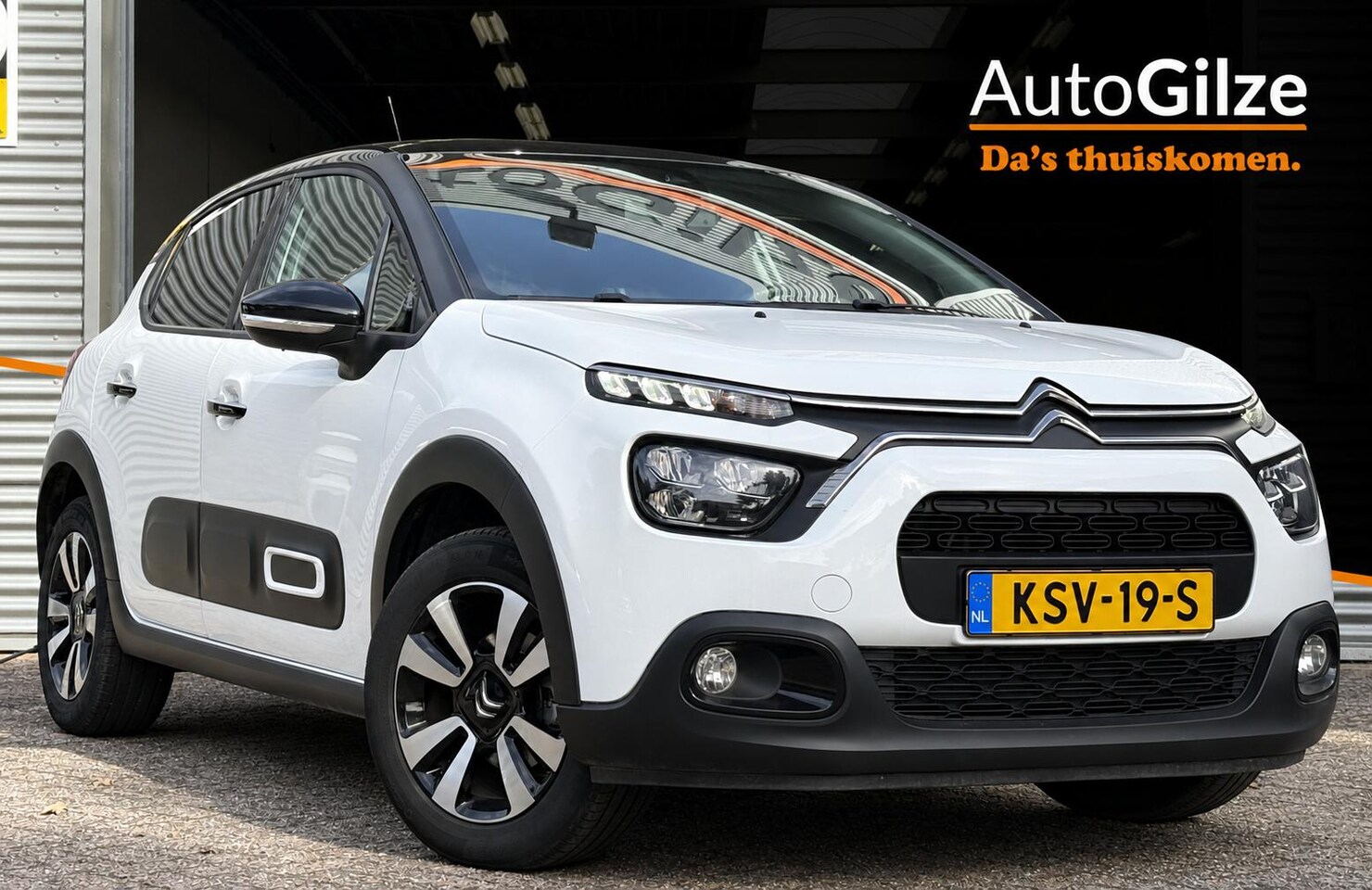 Citroën C3 - 1.2 PureTech Shine l Carplay l Lichtmetaal l Cruise Control - AutoWereld.nl
