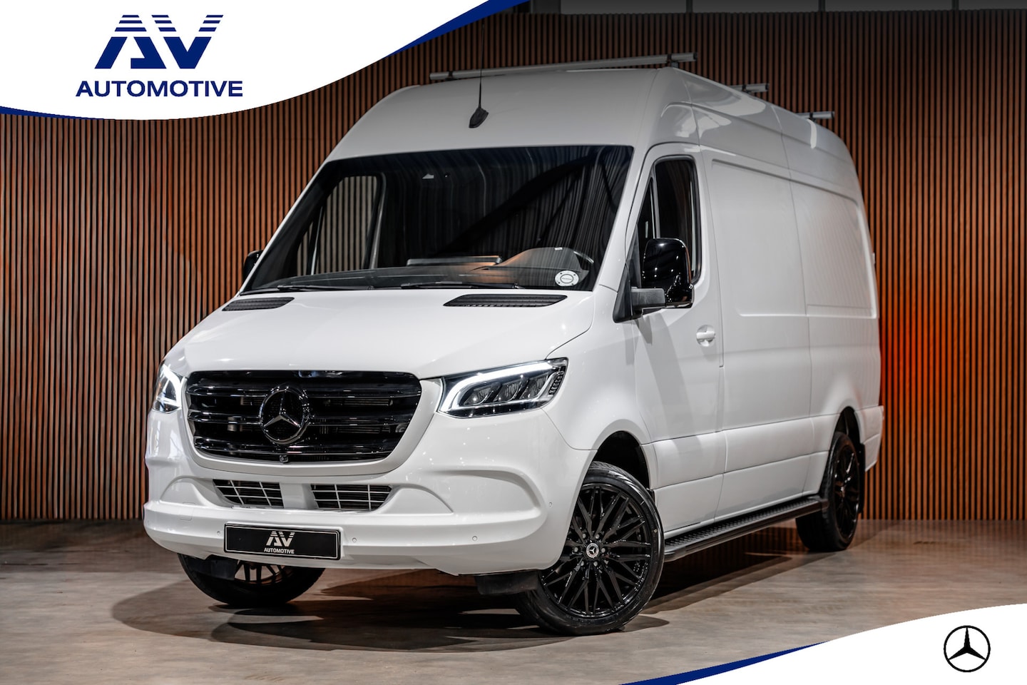 Mercedes-Benz Sprinter - 319 3.0 CDI L2H2 | AMG | 360 Camera | ACC | Navigatie | Blind Spot | Bi-Xenon | MBUX Pro | - AutoWereld.nl