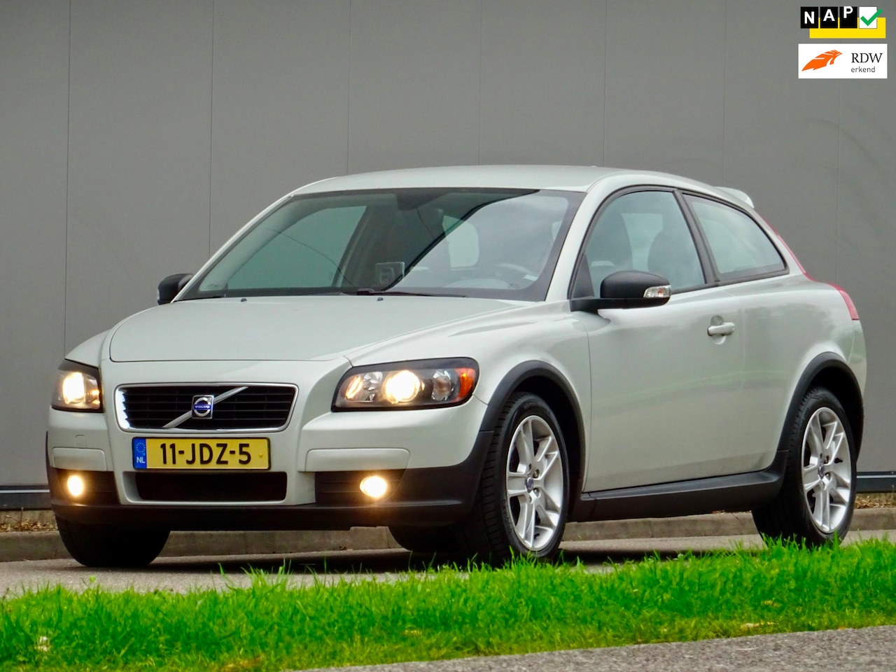 Volvo C30 - 1.8 Sport | Perfect onderhouden! | NL | - AutoWereld.nl