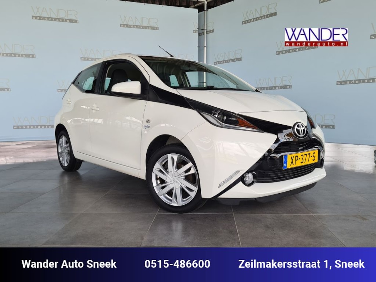 Toyota Aygo - 1.0 VVT-i x-cite 5drs /Camera/Airco/Bluetooth - AutoWereld.nl