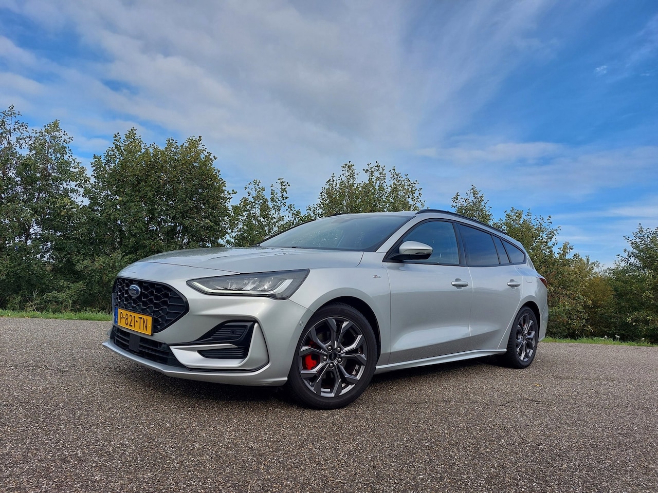 Ford Focus Wagon - 1.0 EcoBoost Hybrid ST Line Style 1.0 EcoBoost Hybrid ST Line Style. ZEER MOOI, VOL OPTIES!!!! - AutoWereld.nl