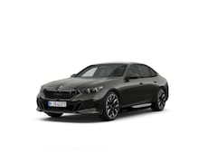 BMW i5 - eDrive40 I M Sportpakket Pro I 21 Inch Individual Aerodynamic I Stuurwiel verwarmd I Trekh