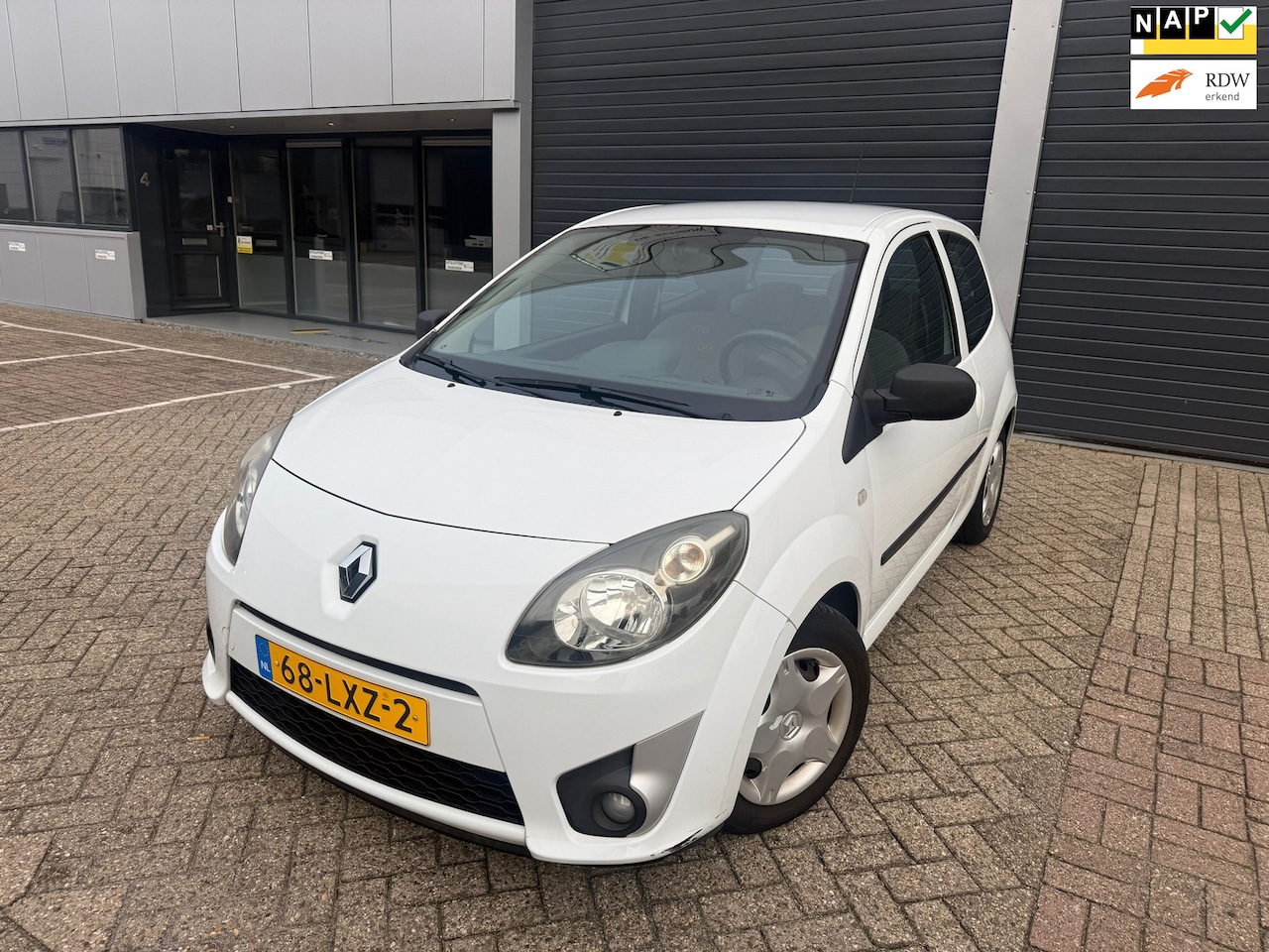 Renault Twingo - 1.2-16V Authentique / EERSTE EIGENAAR/ LAGE KM STAND/ NAP / AIRCO / APK / 2 SLEUTELS / NET - AutoWereld.nl
