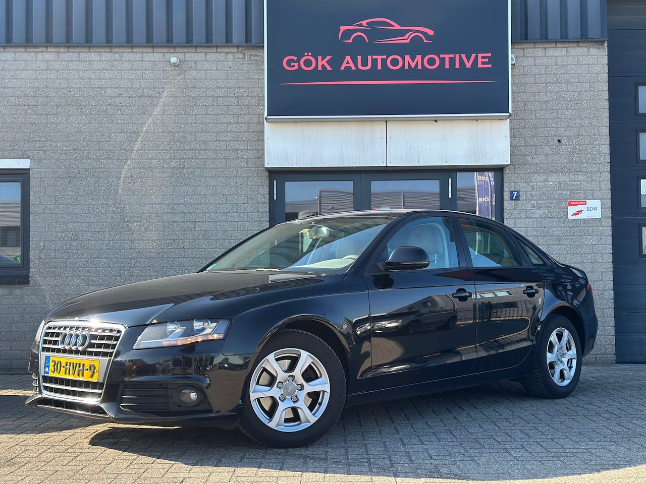 Audi A4 Limousine - 2.0 TDI Pro Line / Clima / PDC / 6-Bak / LM-Velgen / Cruise Control - AutoWereld.nl