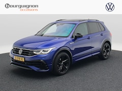 Volkswagen Tiguan - 1.5 TSi 150 Pk Automaat R-Line Business | Black Style | Trekhaak | Panoramadak | Camera |