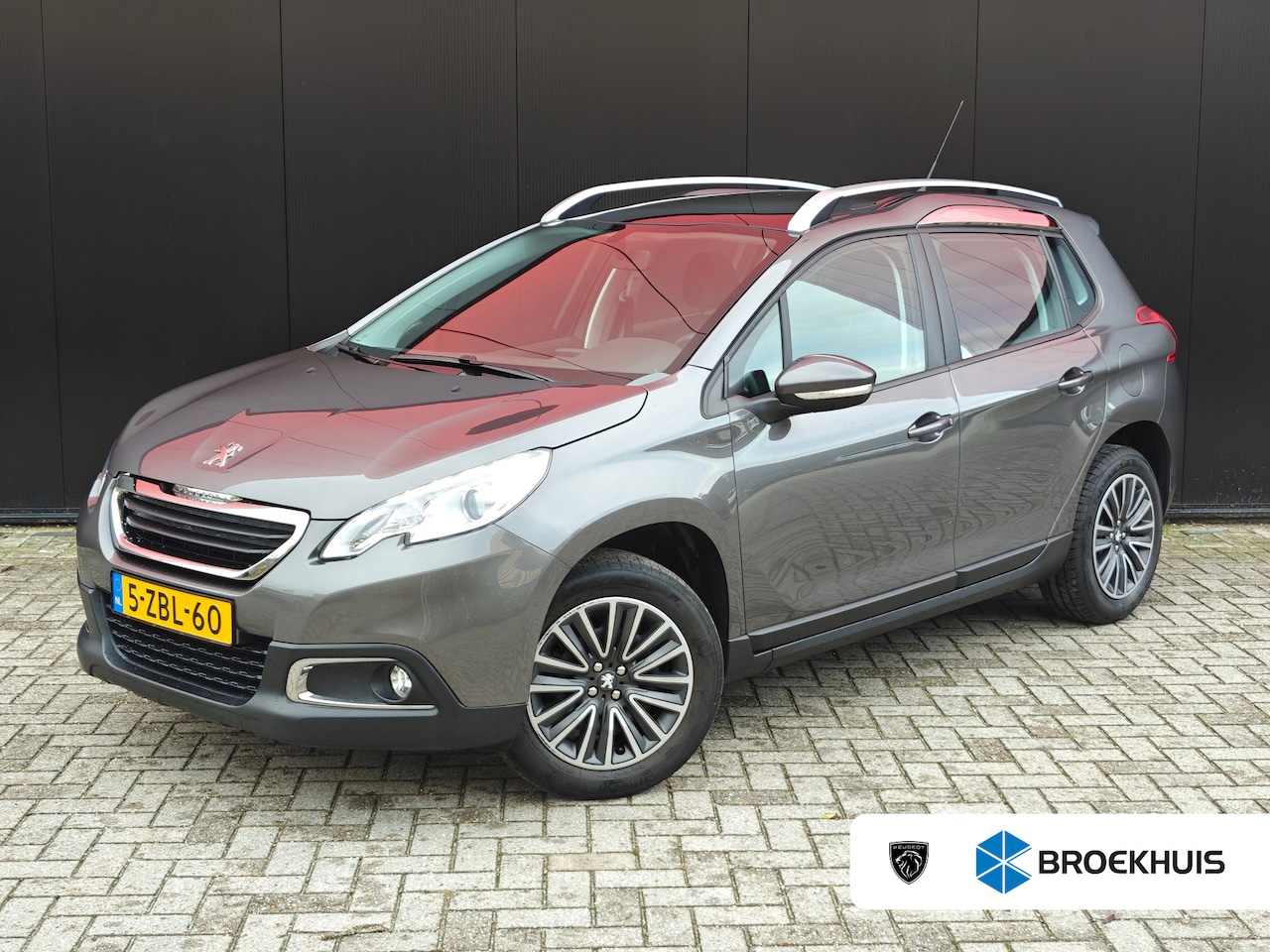 Peugeot 2008 - 1.2 PureTech Active 1e eigenaar | Dealer onderhouden | NL-auto | Nieuwe distributieriem | - AutoWereld.nl
