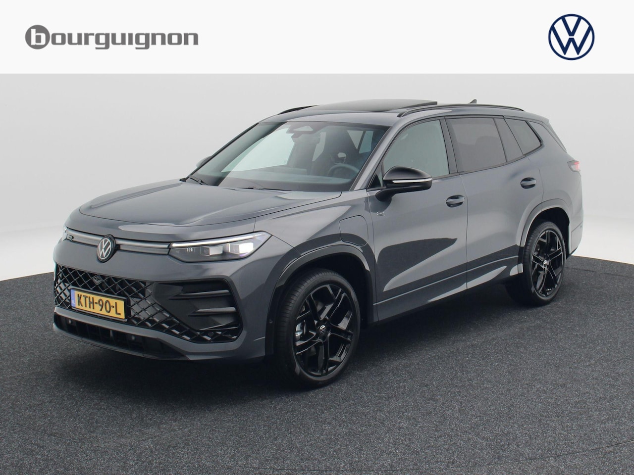 Volkswagen Tayron - 1.5 eHybrid R-Line Edition | Trekhaak | Panoramadak | Black Style | Head-up Display | - AutoWereld.nl