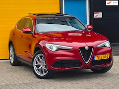 Alfa Romeo Stelvio - 2.0 T AWD First Edition / 280 PK / Open Panoramadak / Leder / Camera / Memory / Cruise Con