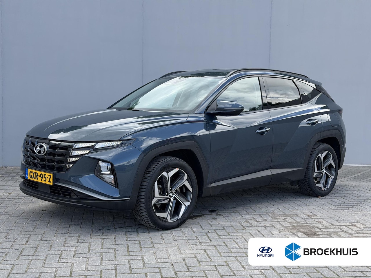 Hyundai Tucson - 1.6 T-GDI PHEV Comfort Smart 4WD / Dealer Onderhouden / Fabrieksgarantie tot 9-2028 / Navi - AutoWereld.nl