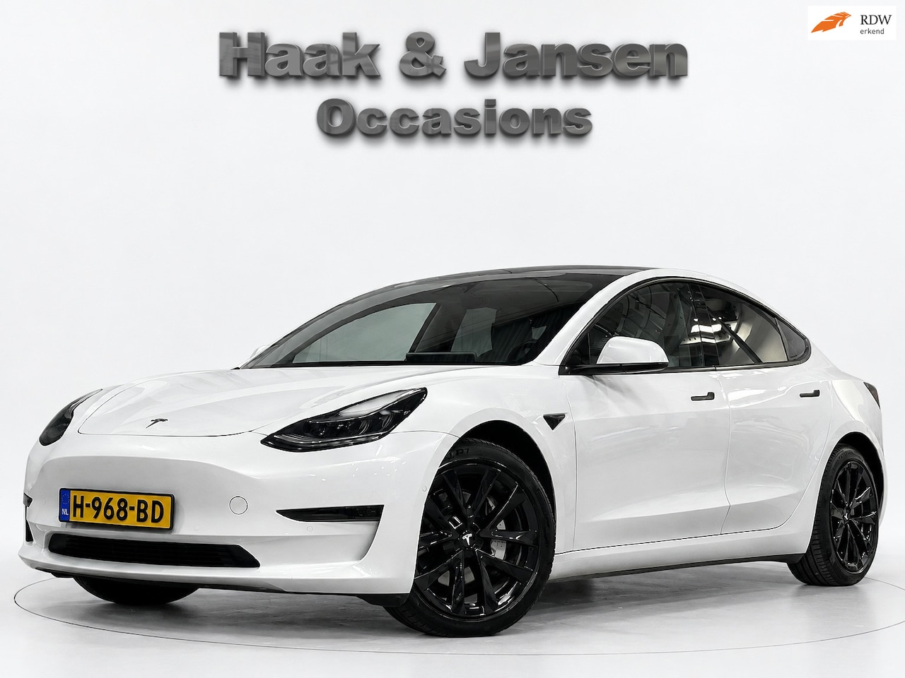Tesla Model 3 - Long Range AWD 75 kWh - Panorama - Full Self-Driving - Trekhaak - AutoWereld.nl