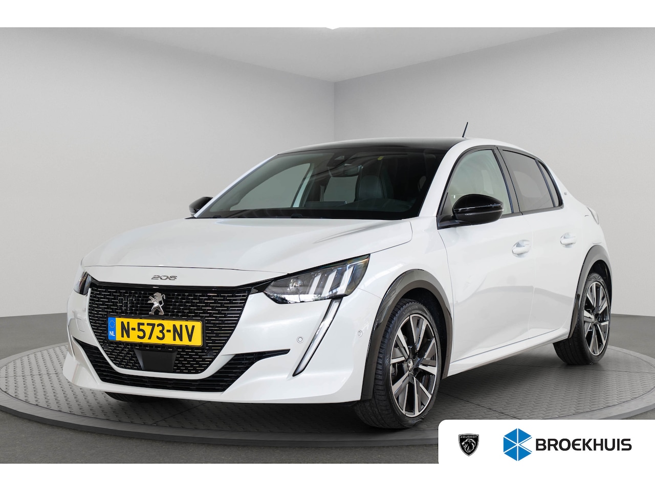 Peugeot 208 - 1.2 PureTech GT | Panoramdak | Camera | Navigatie | Parkeersensoren | Dodehoek detectie | - AutoWereld.nl