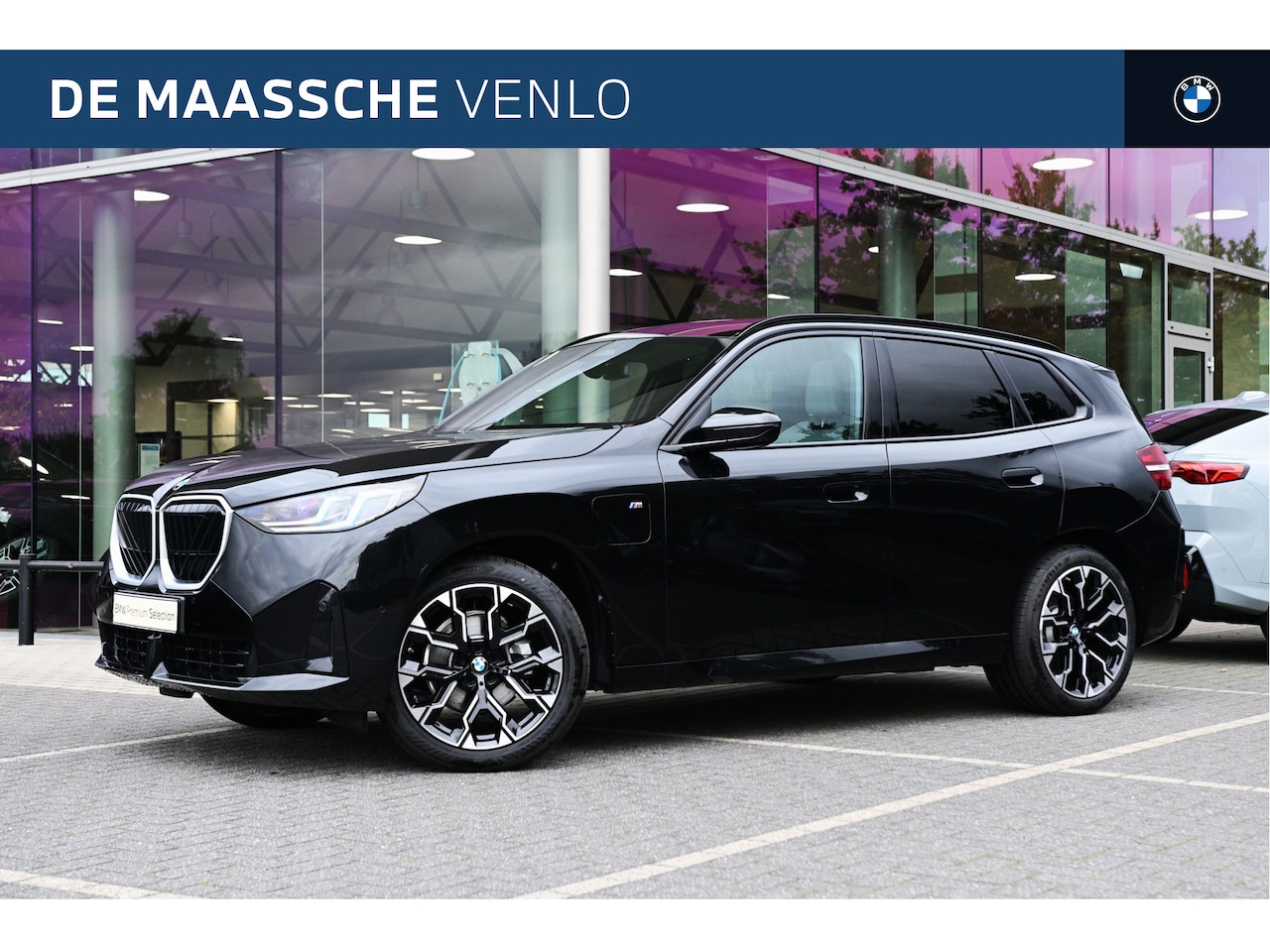 BMW X3 - 30e xDrive M Sport Automaat / Panoramadak / Trekhaak / Sportstoelen / Achteruitrijcamera / - AutoWereld.nl