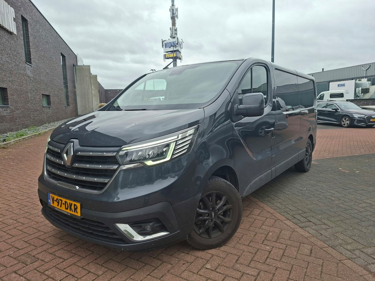 Renault Trafic - 2.0 Blue dCi 150 EDC T30 L2H1 Advance automaat / navigatie - AutoWereld.nl