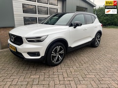 Volvo XC40 - 2.0 T4 AWD R-Design, Trekhaak