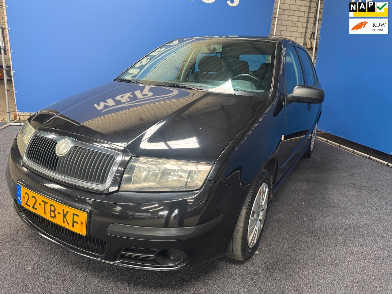 Skoda Fabia - 1.4-16V Equipe 1.4-16V Equipe Nieuwe APK - AutoWereld.nl