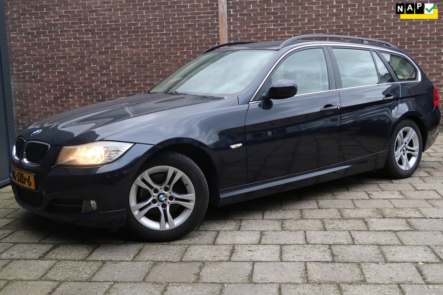 BMW 3-serie Touring - 318i Business Line *Rijklaarprijs *NAP *APK *Onderhouden - AutoWereld.nl