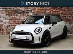 MINI Cooper - Hatchback Business Edition Automaat 3 deurs / Driving Assistant / Panoramadak / Sportstoel