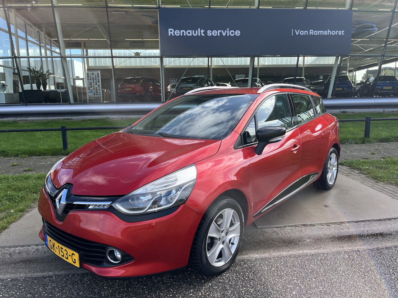 Renault Clio Estate - 0.9 TCe Expression / Airco /Ketting vervangen - AutoWereld.nl