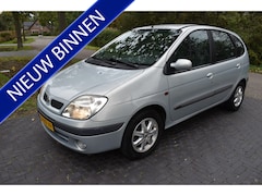 Renault Scénic - 2.0-16V Privilège AUTOMAAT Trekhaak