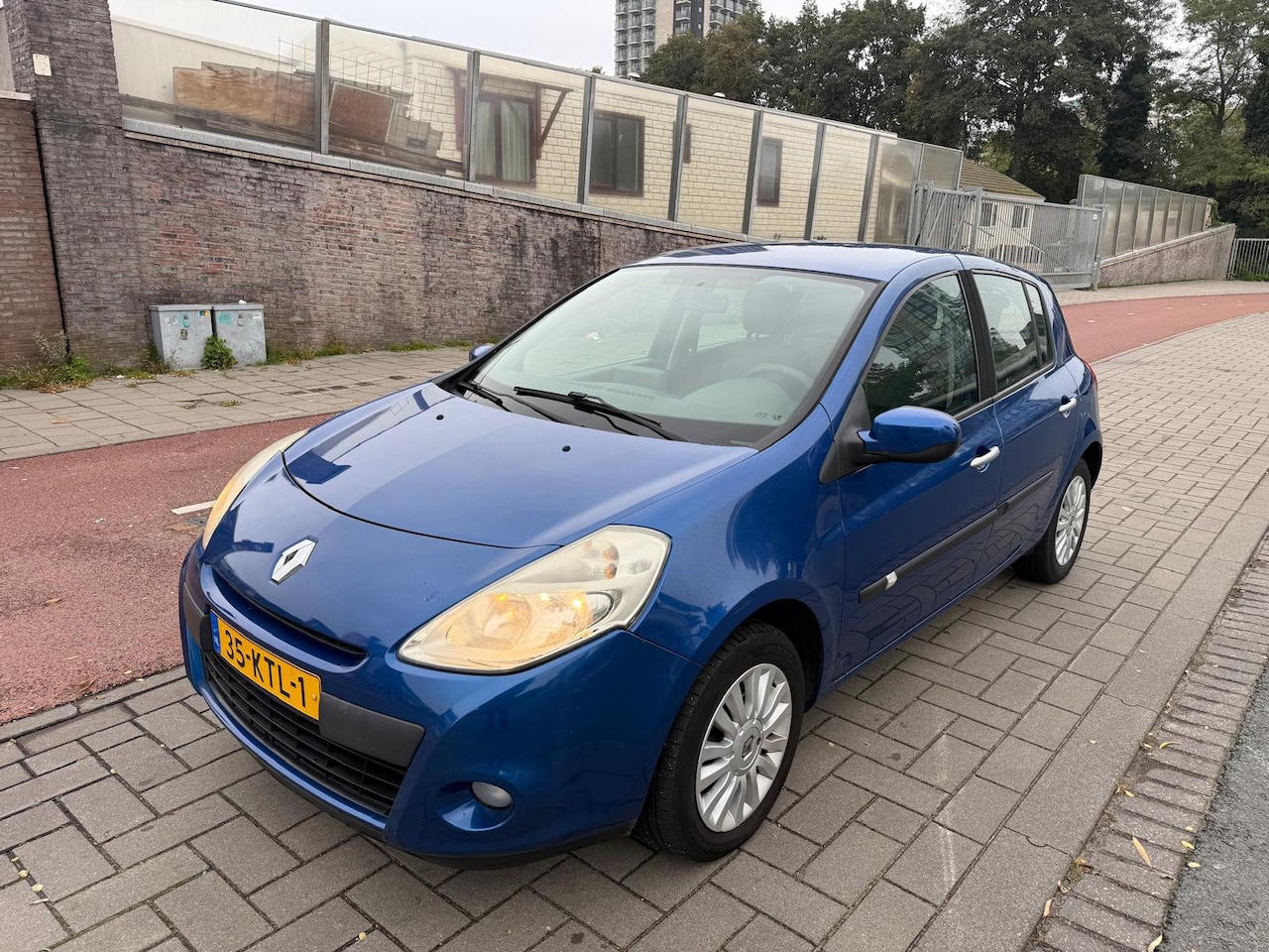 Renault Clio - 1.2 Expression navi airco el ramen - AutoWereld.nl