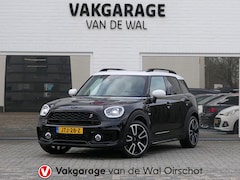 MINI Countryman - 2.0 Cooper S ALL4 John Cooper Works | Panoramadak | Digitaal Dashboard | ACC | Head-up dis