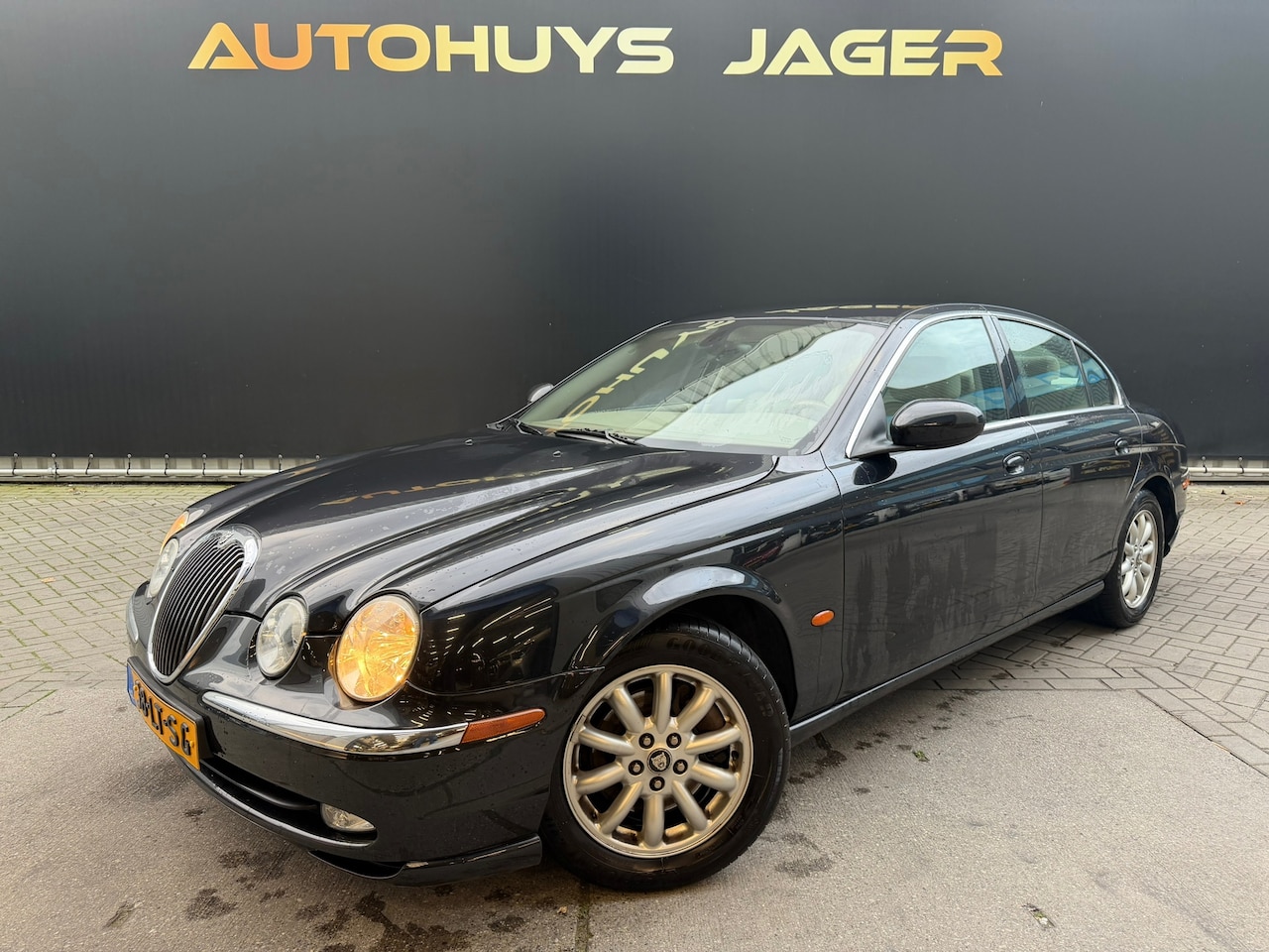Jaguar S-type - 2.5 V6 Executive Rijk uitgerust !! NIEUWE APK !! - AutoWereld.nl