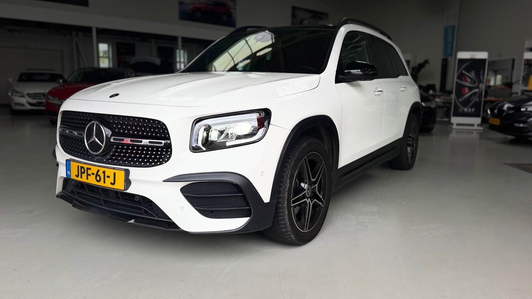 Mercedes-Benz GLB - 250 4MATIC Premium Plus 250 4MATIC Premium Plus,Pano,Automaat,4 Matic. - AutoWereld.nl