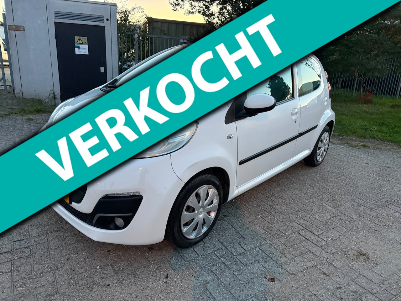 Peugeot 107 - 1.0 Active 5D Bj 2012 faceliftmodel Nwe APK - AutoWereld.nl
