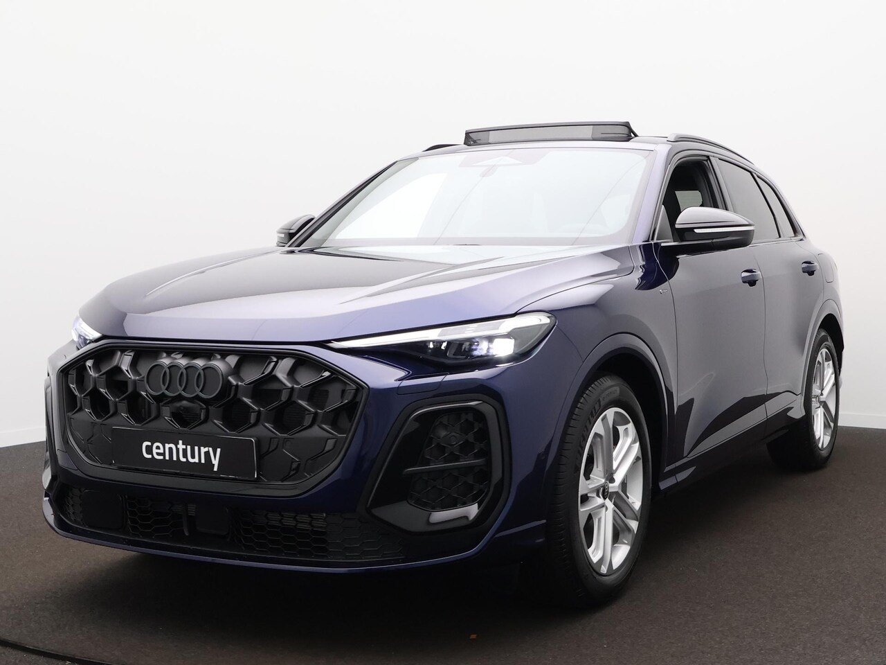 Audi Q5 - S edition e-hybrid 220 kW / 299 PK SUV 7 versn. S- - AutoWereld.nl