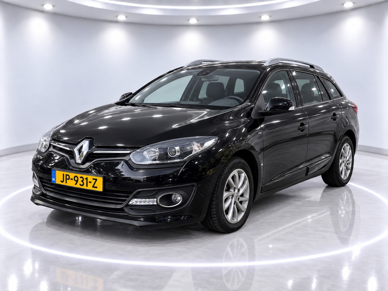 Renault Mégane Estate - 1.2 TCe Limited - Pano - Navi - Cruise Control - Nap - AutoWereld.nl