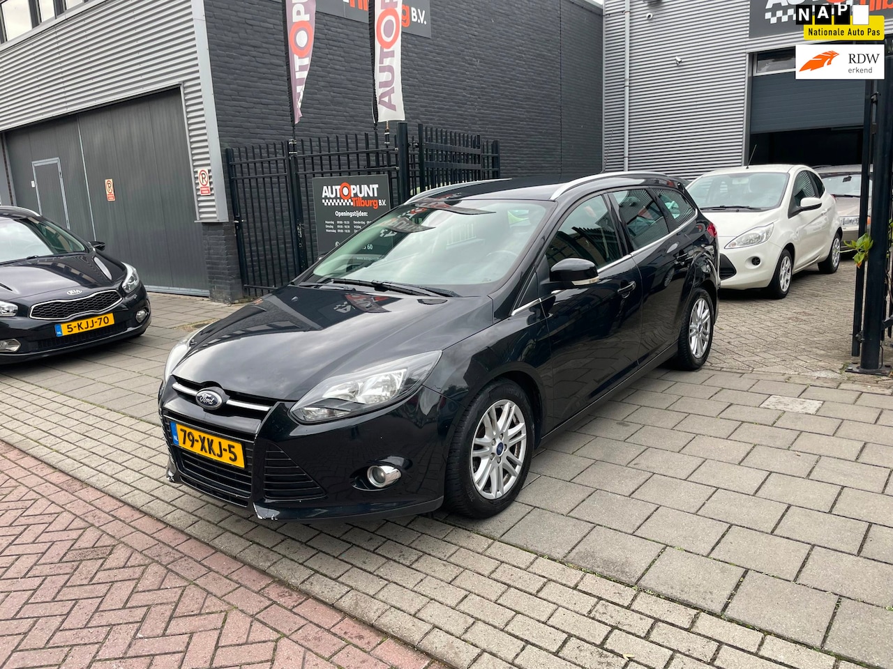 Ford Focus Wagon - 1.6 EcoBoost Titanium 2e Eigenaar! Trekhaak Airco NAP APK - AutoWereld.nl