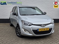 Hyundai i20 - 1.2i Go Plus | Airco | Bluetooth | Elektrisch schuif/kantel dak