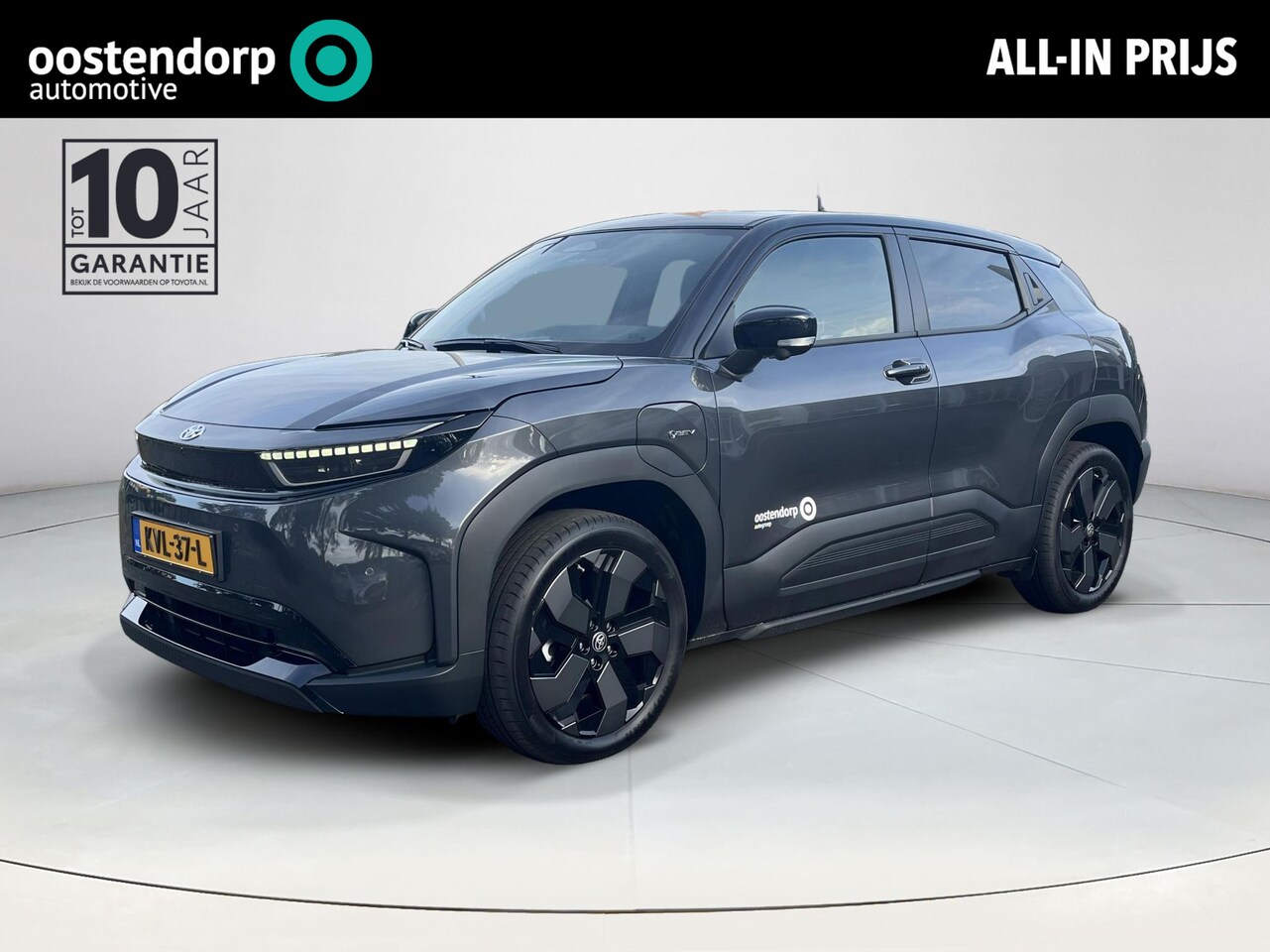 Toyota Urban Cruiser - Executive 61 kWh | Grandeur grey met zwart dak | Demonstratie auto | - AutoWereld.nl